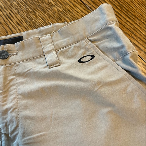 COPY - Oakley golf pants. - Picture 3 of 8